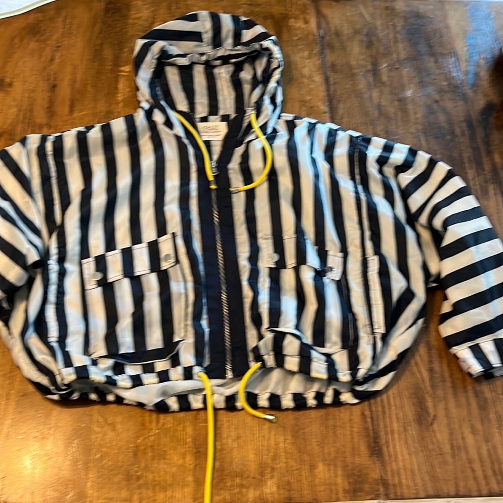 Lightweight jacket from Von Maur size M